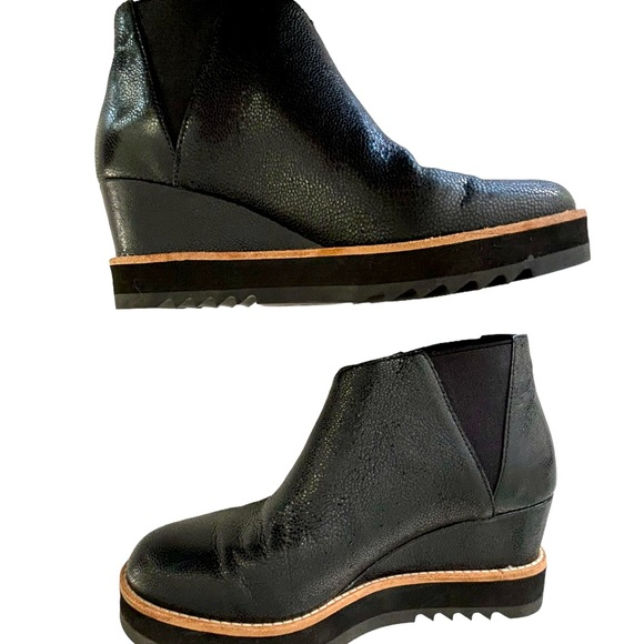 NEW Eileen Fisher Caddy Wedge Bootie in Black Embossed Leather - Picture 7 of 9